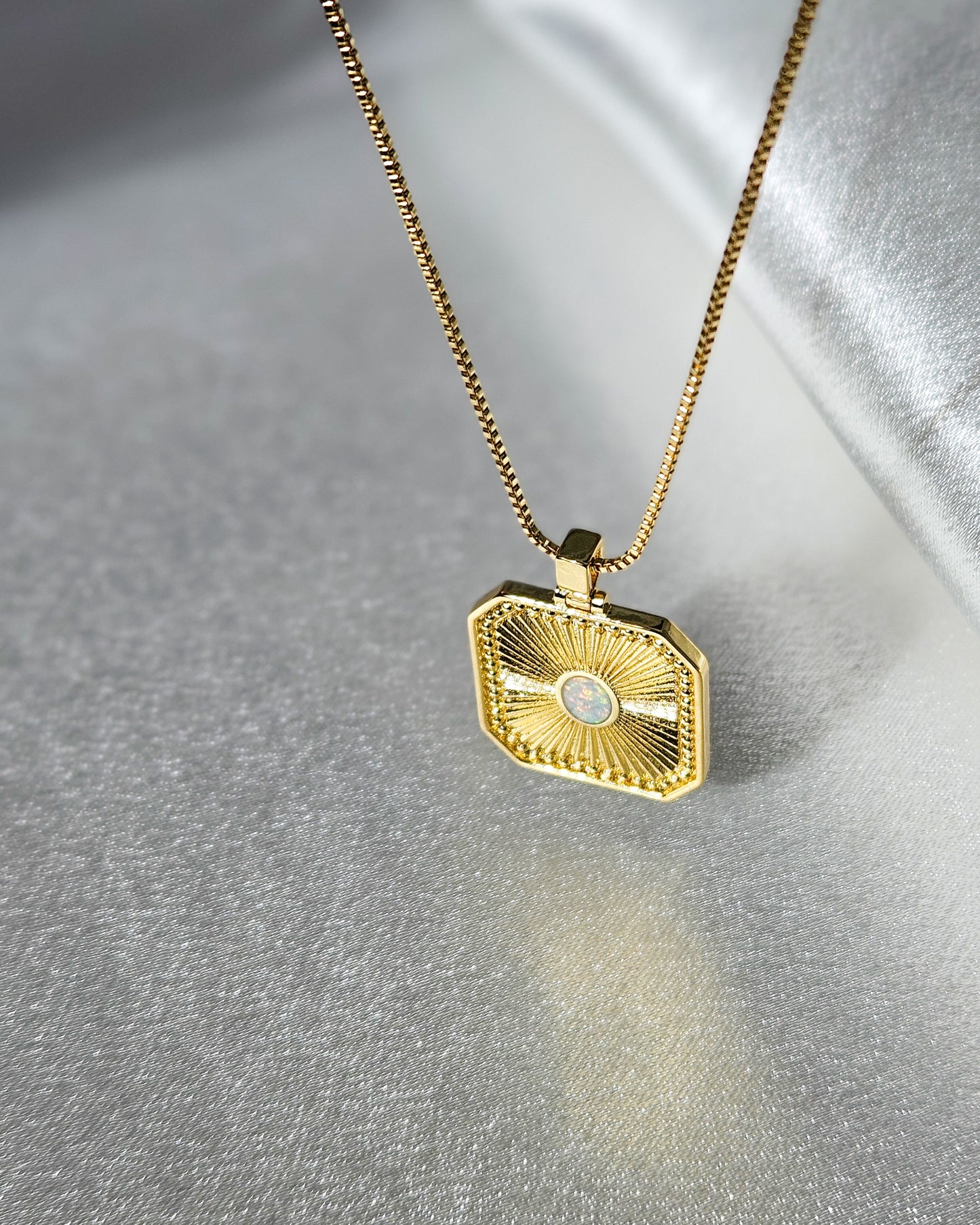 Celeste Pendant Necklace