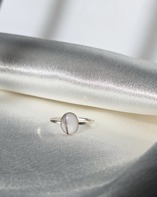 Milk Oval Ring in 925 Sterling Silver