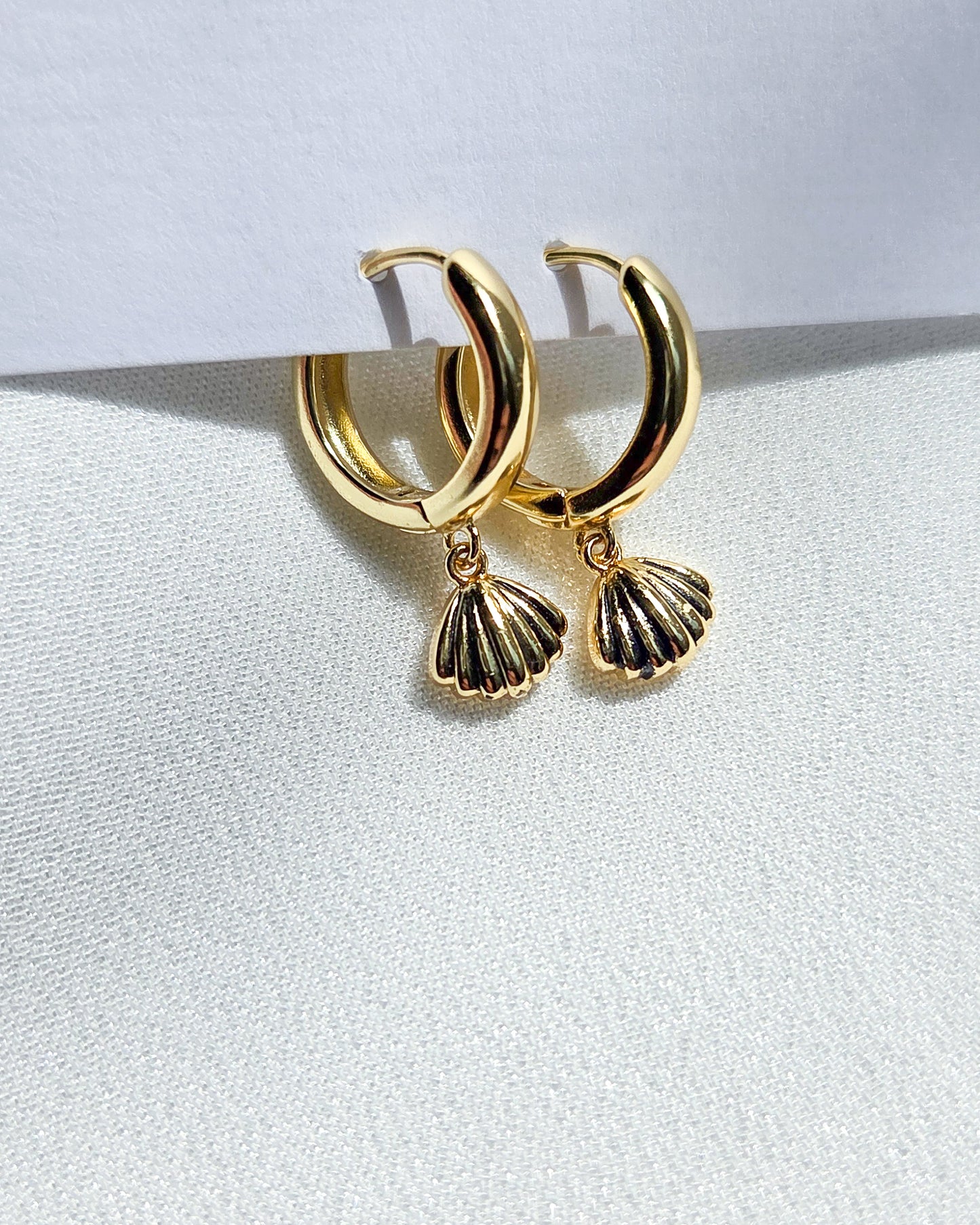 Clamshell Earrings