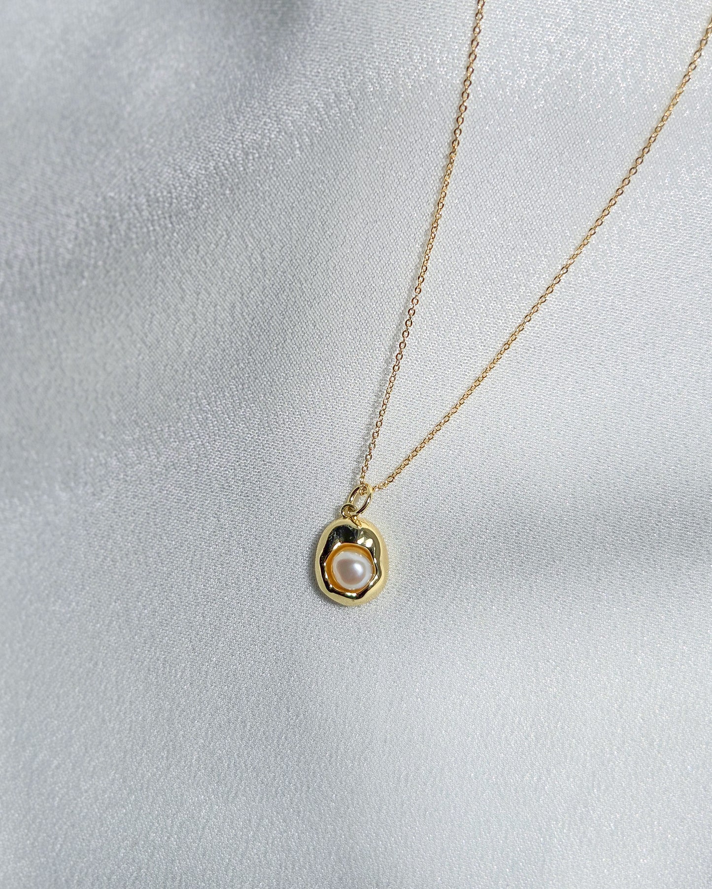 The Shoreline Necklace