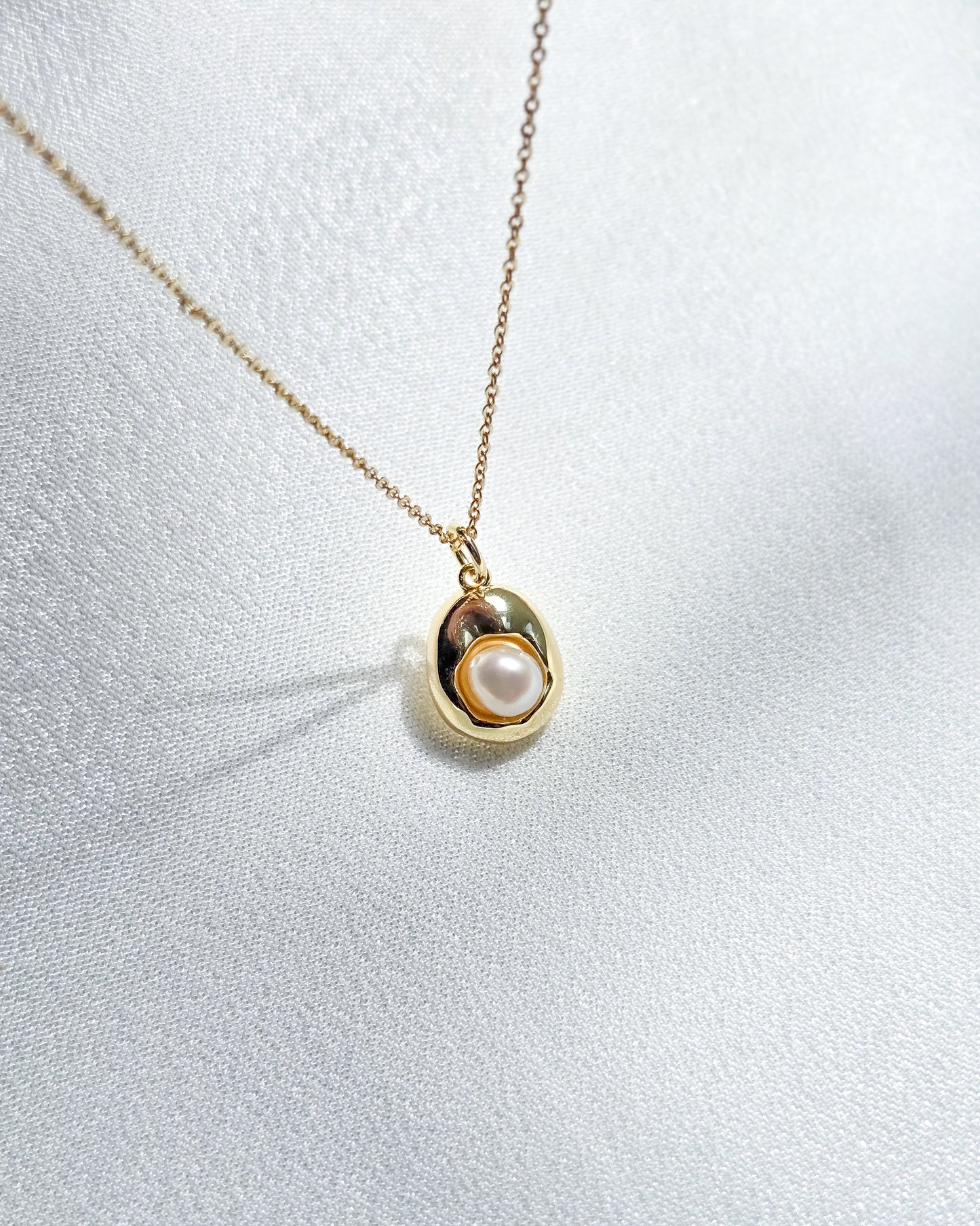 The Shoreline Necklace
