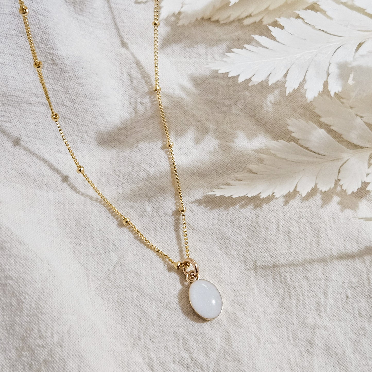 Milk Oval Necklace in 14K Gold Filled