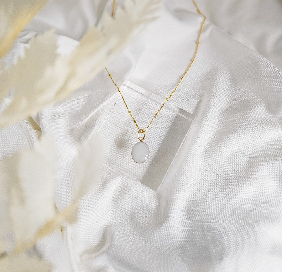 Milk Oval Necklace in 14K Gold Filled